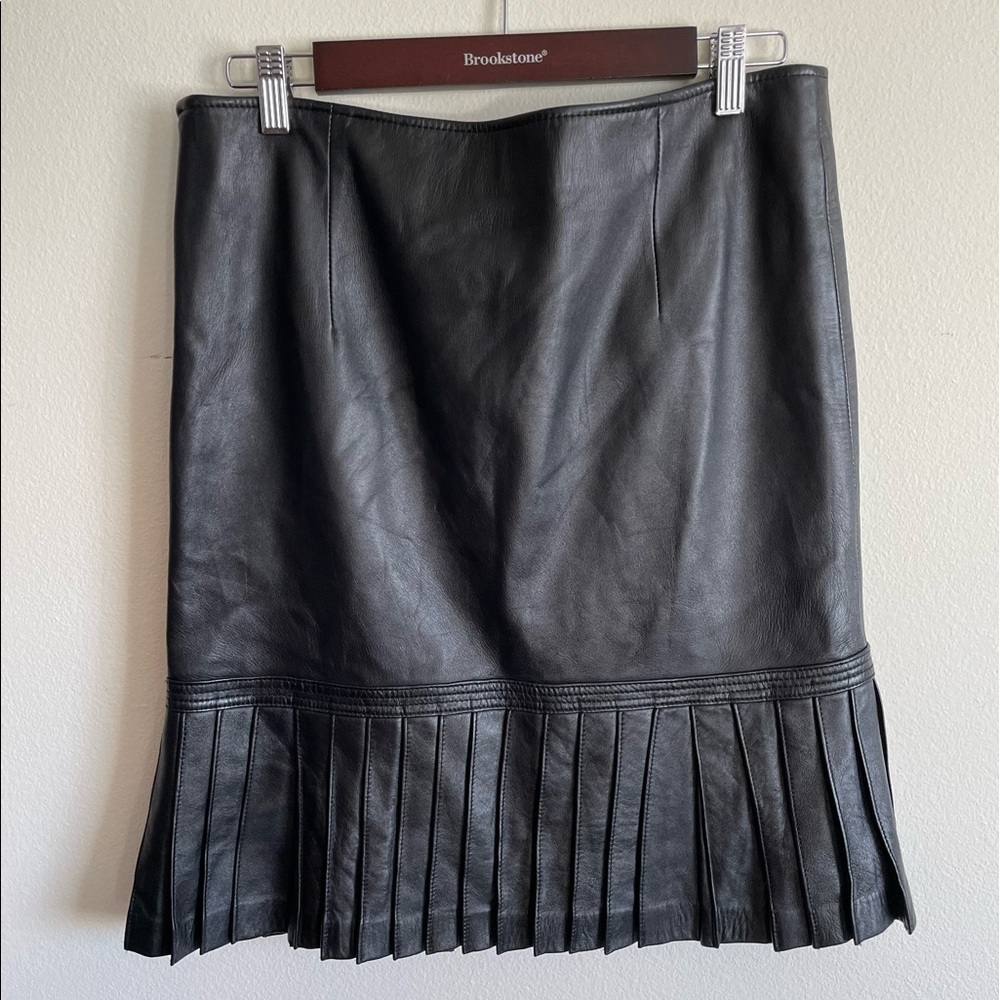 Identify Partial Pleated Skirt